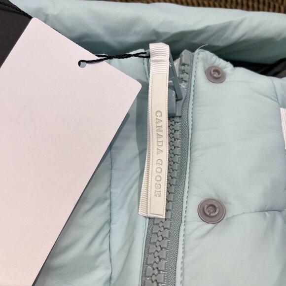 Canada Goose Light Blue Down Jacket – Authentic, Excellent Condition - Picture 12 of 13